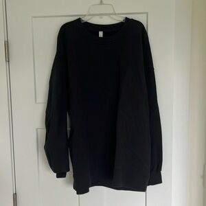Lululemon “perfectly oversized” crew neck